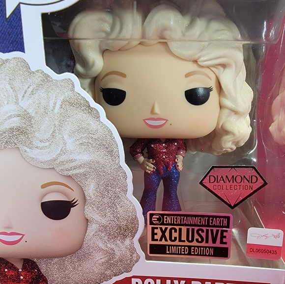 Dolly Parton entertainment earth exclusive # 351 (nib) - Picture 3 of 7